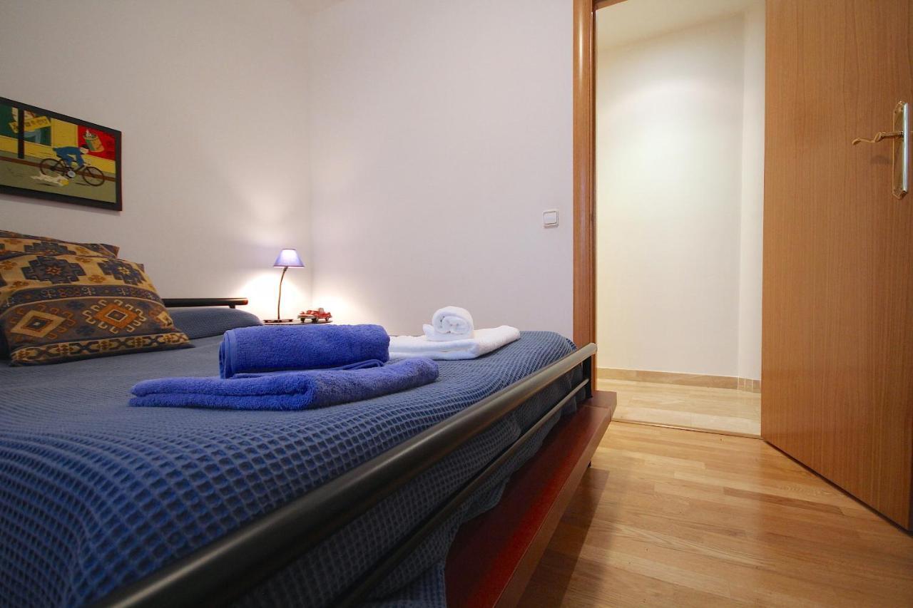 Ca L'Anna - Holiday Apartment Tremp Værelse billede
